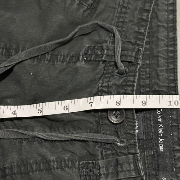 Calvin Klein Jeans Womens Black Cargo Cropped Pants Size 6 Drawstring Waist - Picture 8 of 12